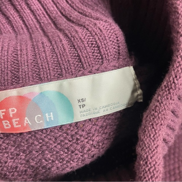 Free People Beach Sweater - Picture 6 of 7